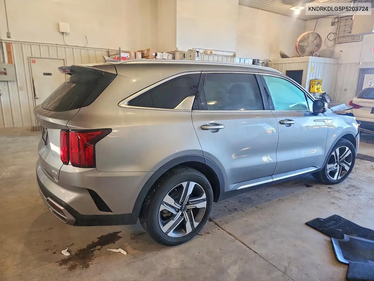 2023 KIA SORENTO VIN KNDRKDLG5P5203724 — фото 3