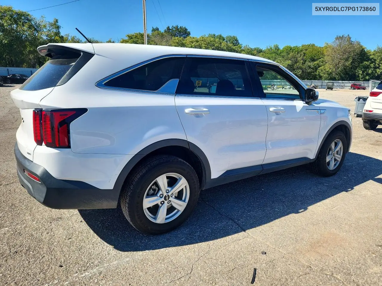 2023 KIA SORENTO VIN 5XYRGDLC7PG173860 — фото 3