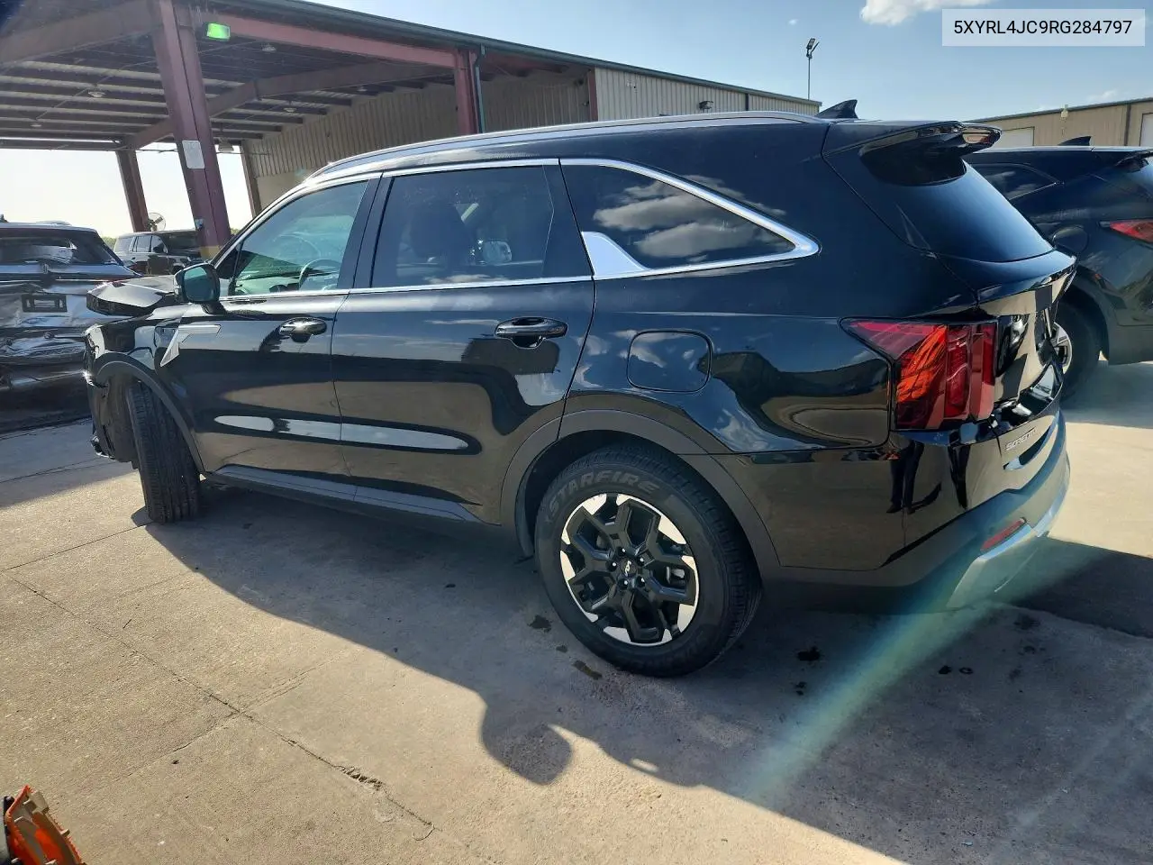 2024 KIA SORENTO VIN 5XYRL4JC9RG284797 — фото 2