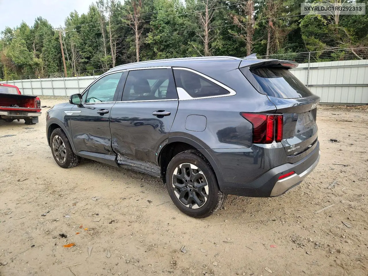 2024 KIA SORENTO VIN 5XYRLDJC1RG292313 — фото 2