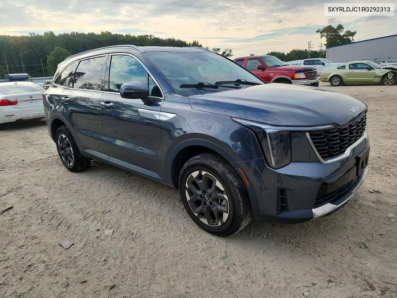 2024 KIA SORENTO VIN 5XYRLDJC1RG292313 — фото 4