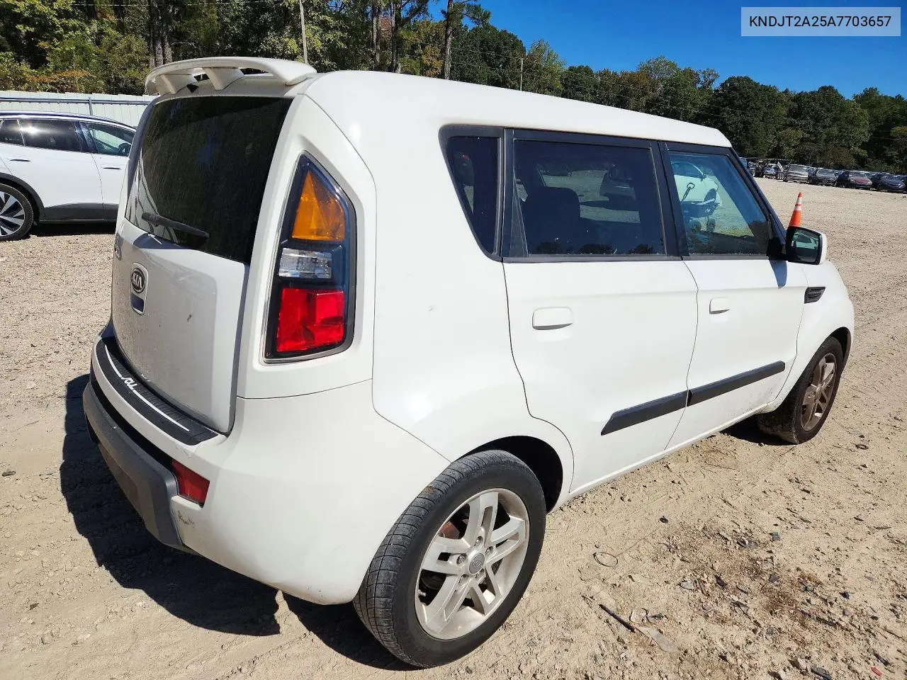 KIA SOUL 2010, VIN KNDJT2A25A7703657