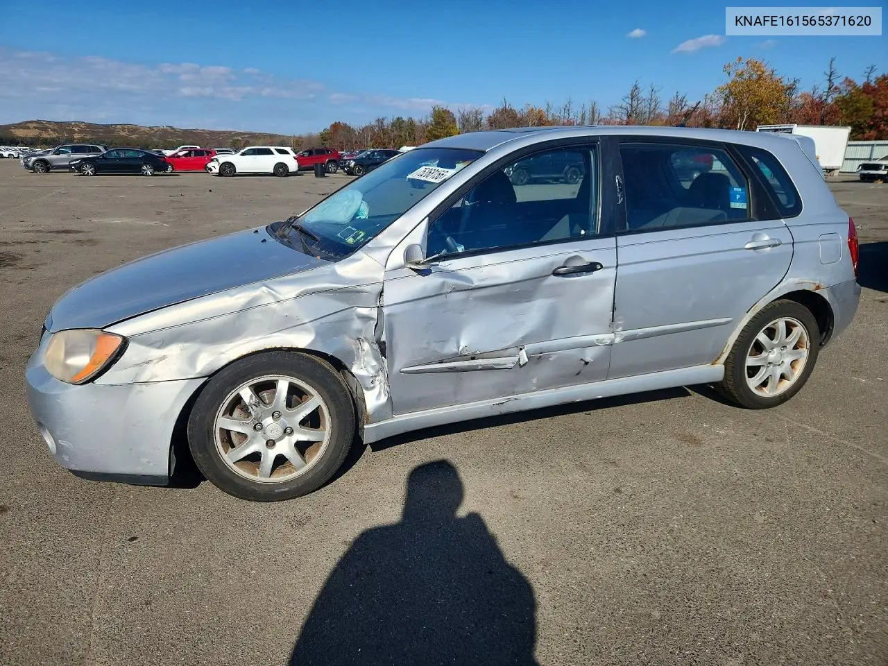 KIA SPECTRA 2006, VIN KNAFE161565371620