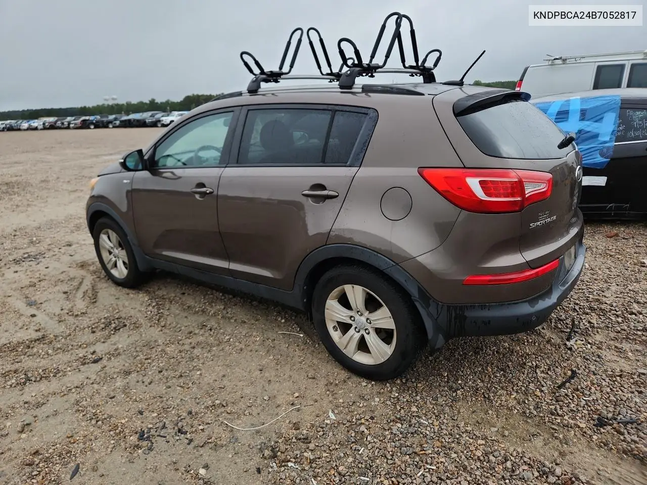 2011 KIA SPORTAGE VIN KNDPBCA24B7052817 — фото 2