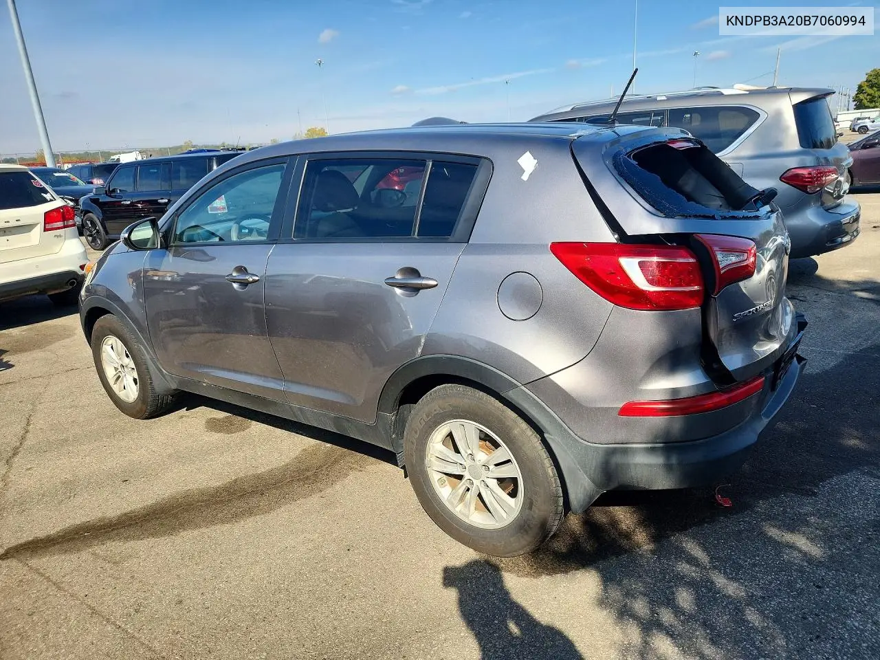 2011 KIA SPORTAGE VIN KNDPB3A20B7060994 — фото 2