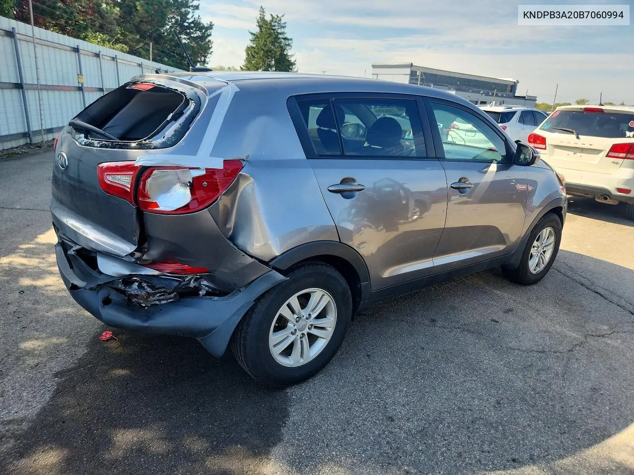 2011 KIA SPORTAGE VIN KNDPB3A20B7060994 — фото 3