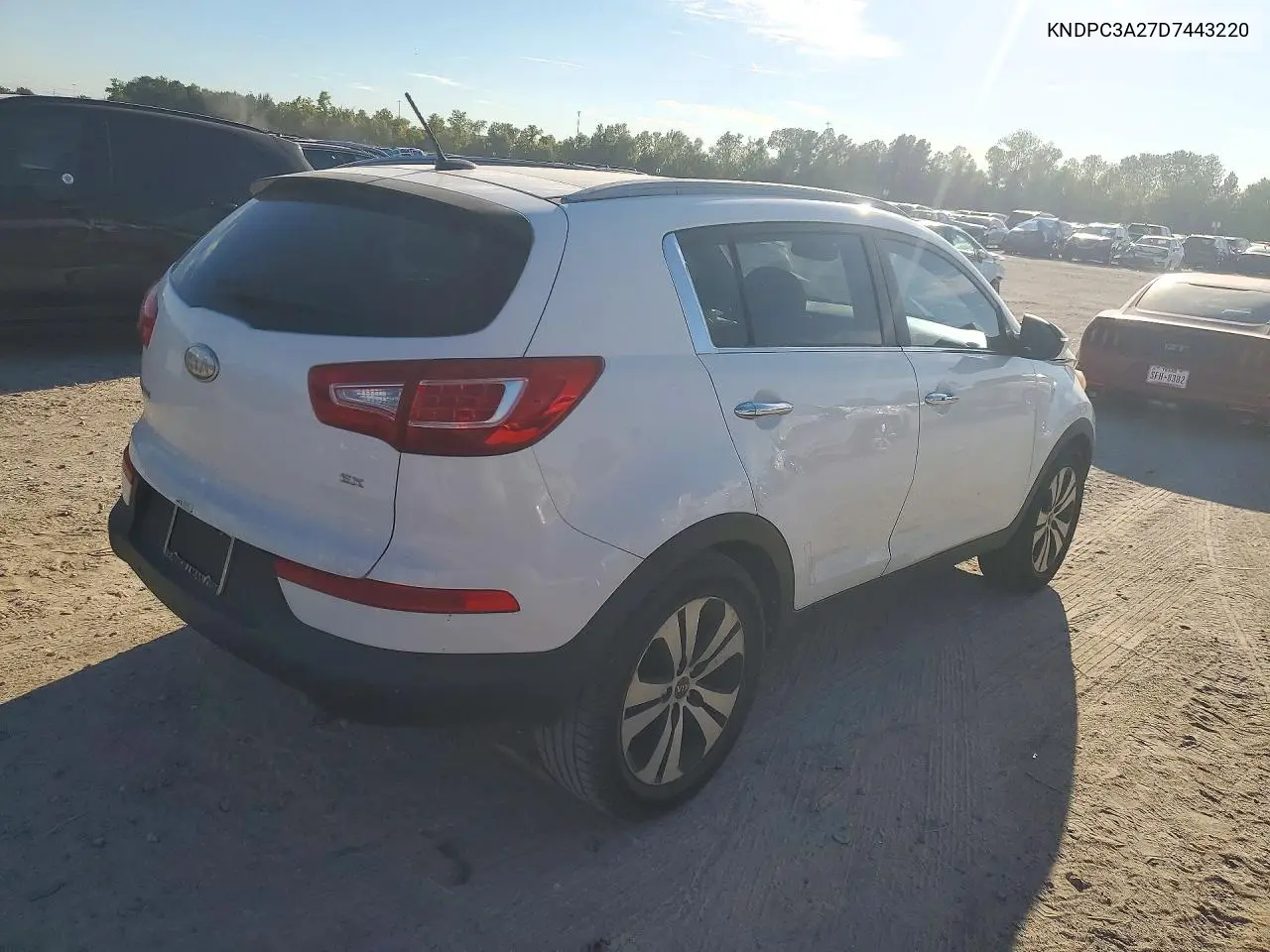 2013 KIA SPORTAGE VIN KNDPC3A27D7443220 — фото 3