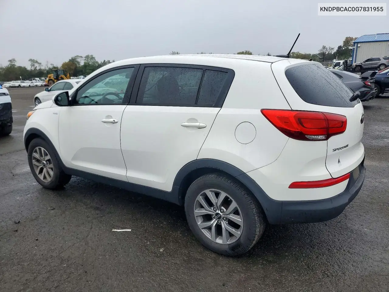 2016 KIA SPORTAGE VIN KNDPBCAC0G7831955 — фото 2
