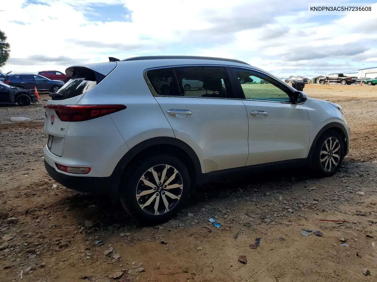 2017 KIA SPORTAGE VIN KNDPN3AC5H7236608 — фото 3