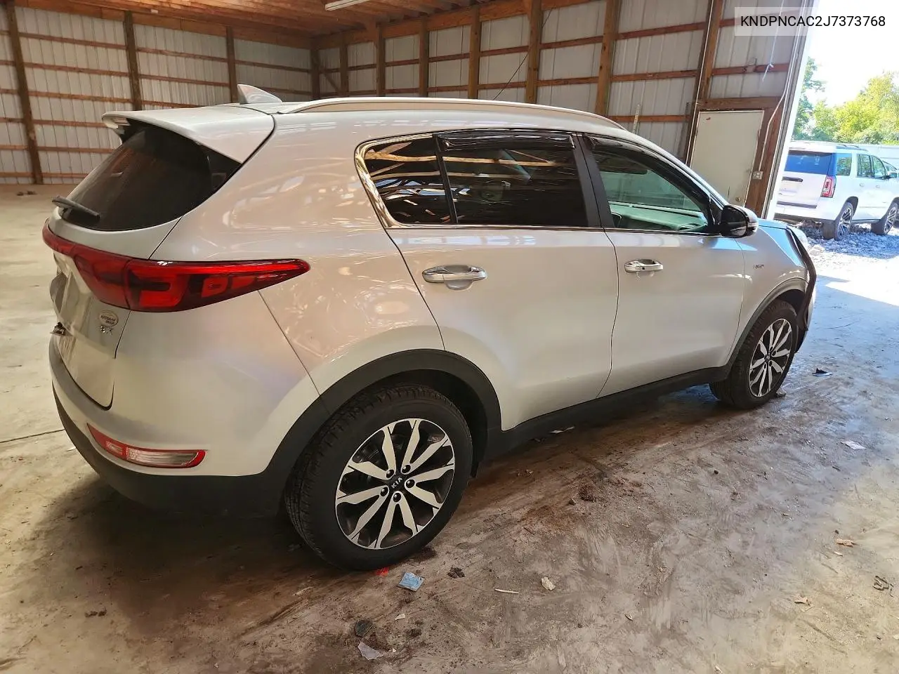 2018 KIA SPORTAGE VIN KNDPNCAC2J7373768 — фото 3