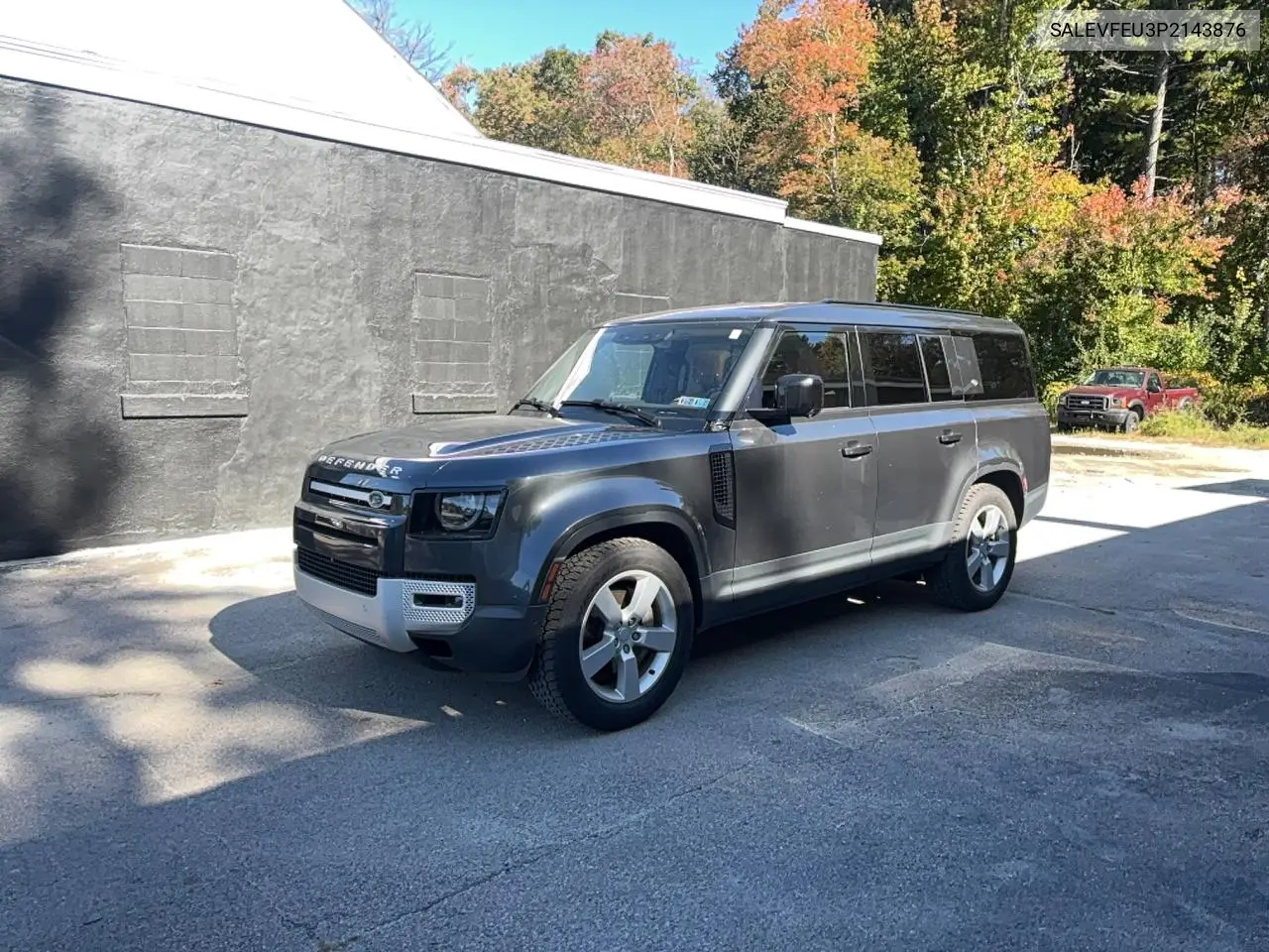 2023 LAND ROVER DEFENDER VIN SALEVFEU3P2143876 — фото 2
