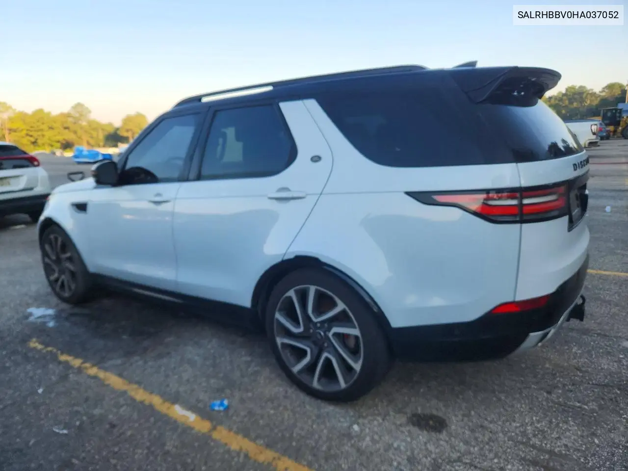2017 LAND ROVER DISCOVERY VIN SALRHBBV0HA037052 — фото 2