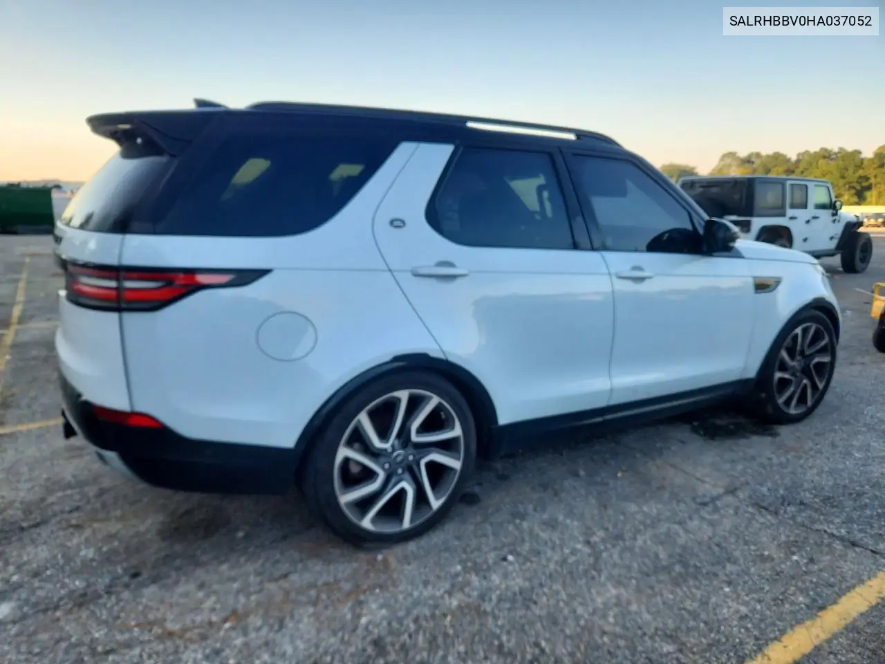 2017 LAND ROVER DISCOVERY VIN SALRHBBV0HA037052 — фото 3