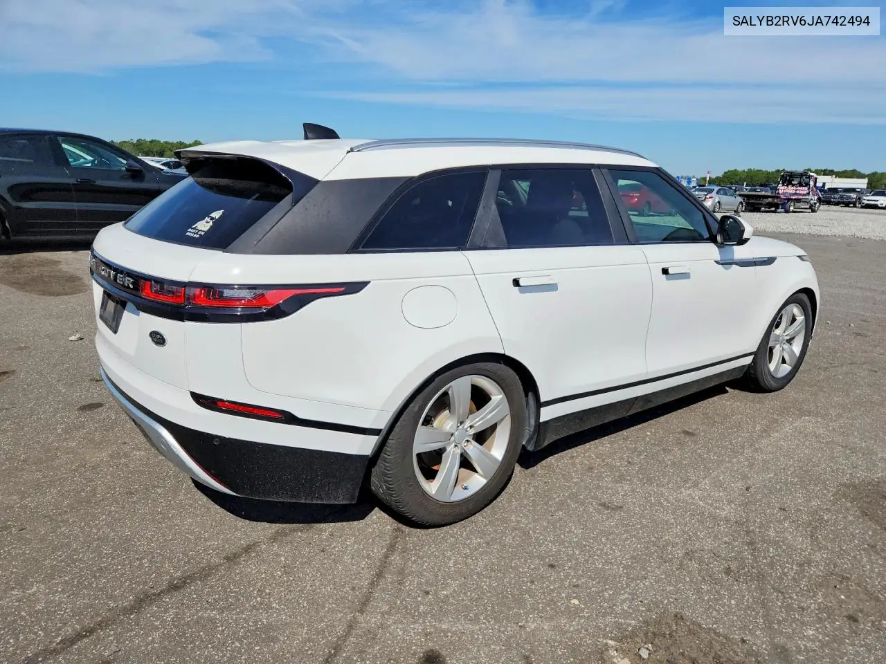 2018 LAND ROVER RANGE ROVER VELAR VIN SALYB2RV6JA742494 — фото 3