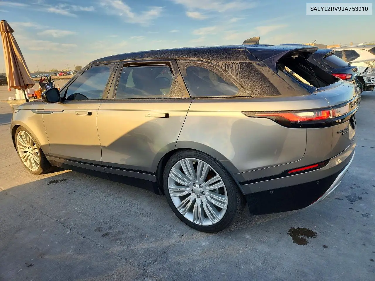 2018 LAND ROVER RANGE ROVER VELAR VIN SALYL2RV9JA753910 — фото 2