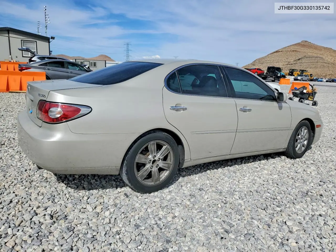 2003 LEXUS ES VIN JTHBF30G330135742 — фото 3