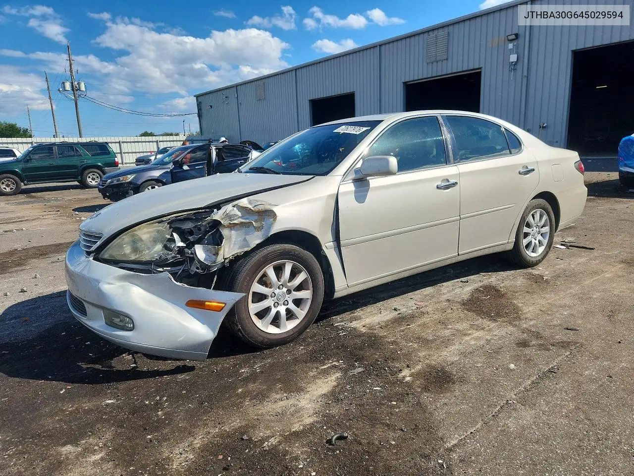 LEXUS ES 2004, VIN JTHBA30G645029594