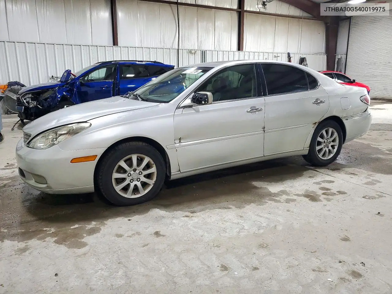 LEXUS ES 2004, VIN JTHBA30G540019975