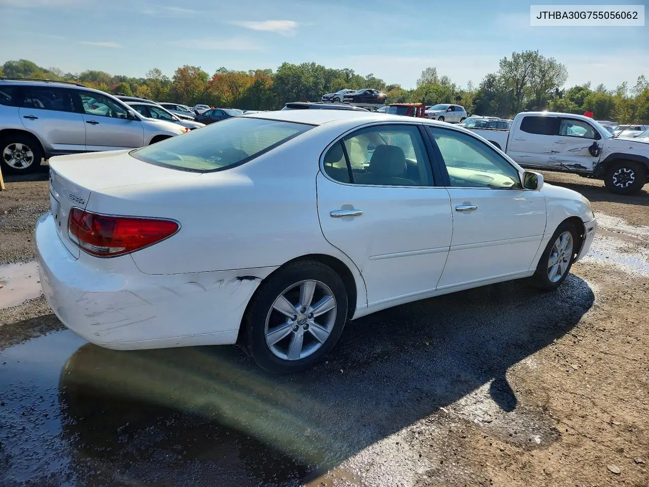 2005 LEXUS ES VIN JTHBA30G755056062 — фото 3