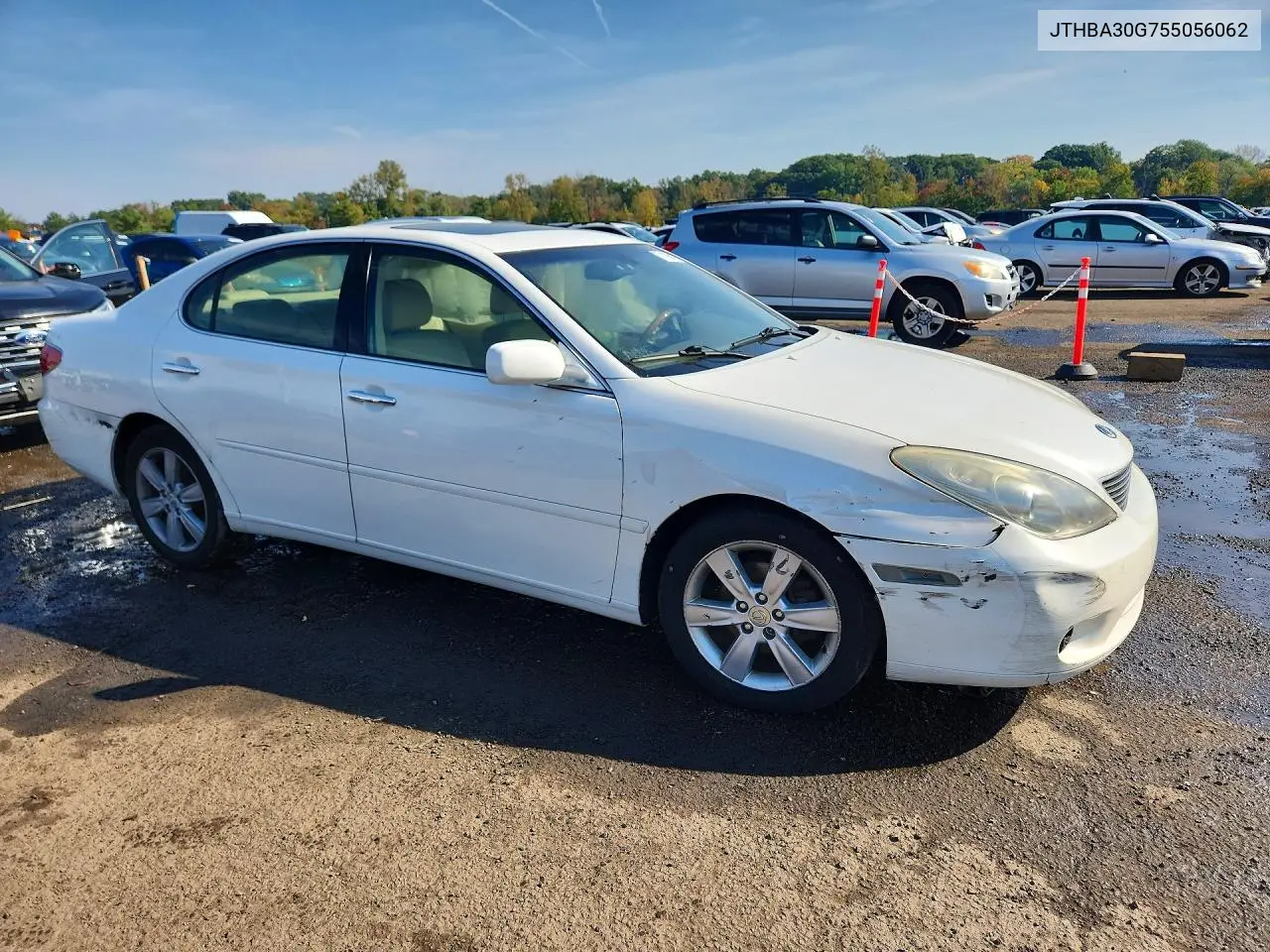 2005 LEXUS ES VIN JTHBA30G755056062 — фото 4
