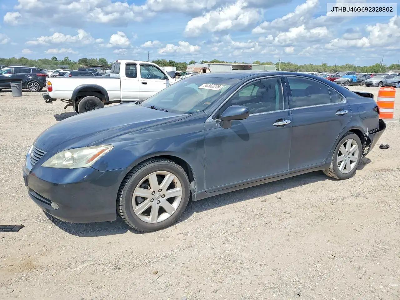 LEXUS ES 2009, VIN JTHBJ46G692328802
