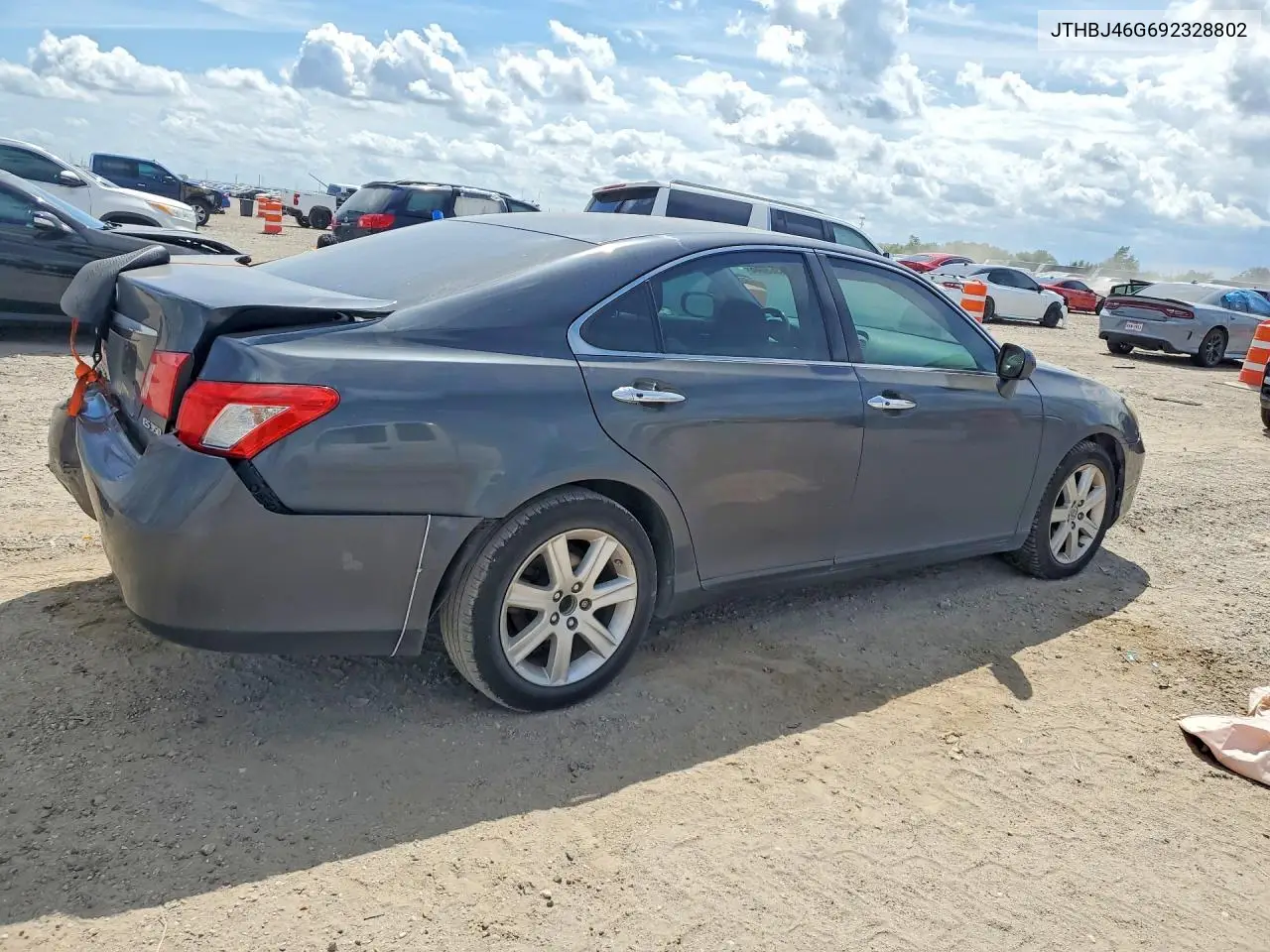 2009 LEXUS ES VIN JTHBJ46G692328802 — фото 3