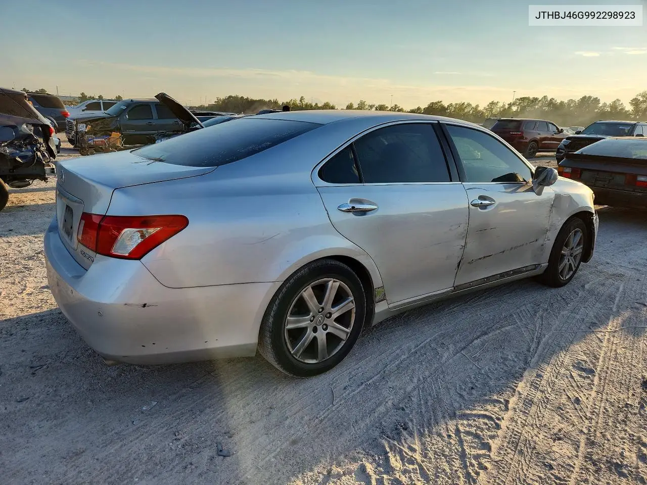 2009 LEXUS ES VIN JTHBJ46G992298923 — фото 3