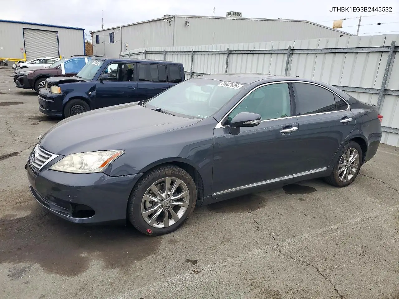 LEXUS ES 2011, VIN JTHBK1EG3B2445532