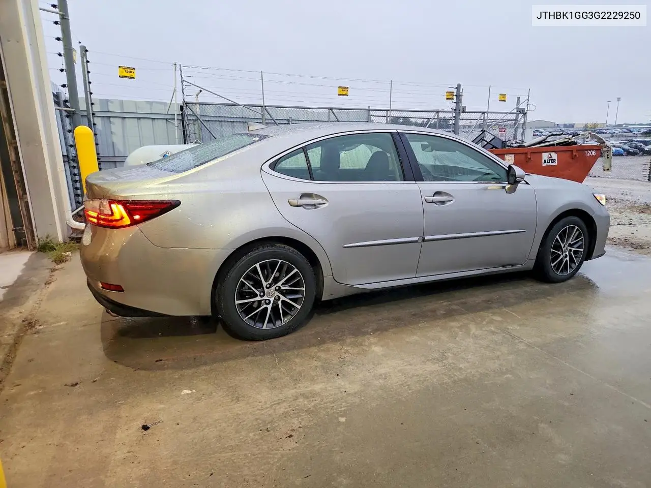 2016 LEXUS ES VIN JTHBK1GG3G2229250 — фото 3