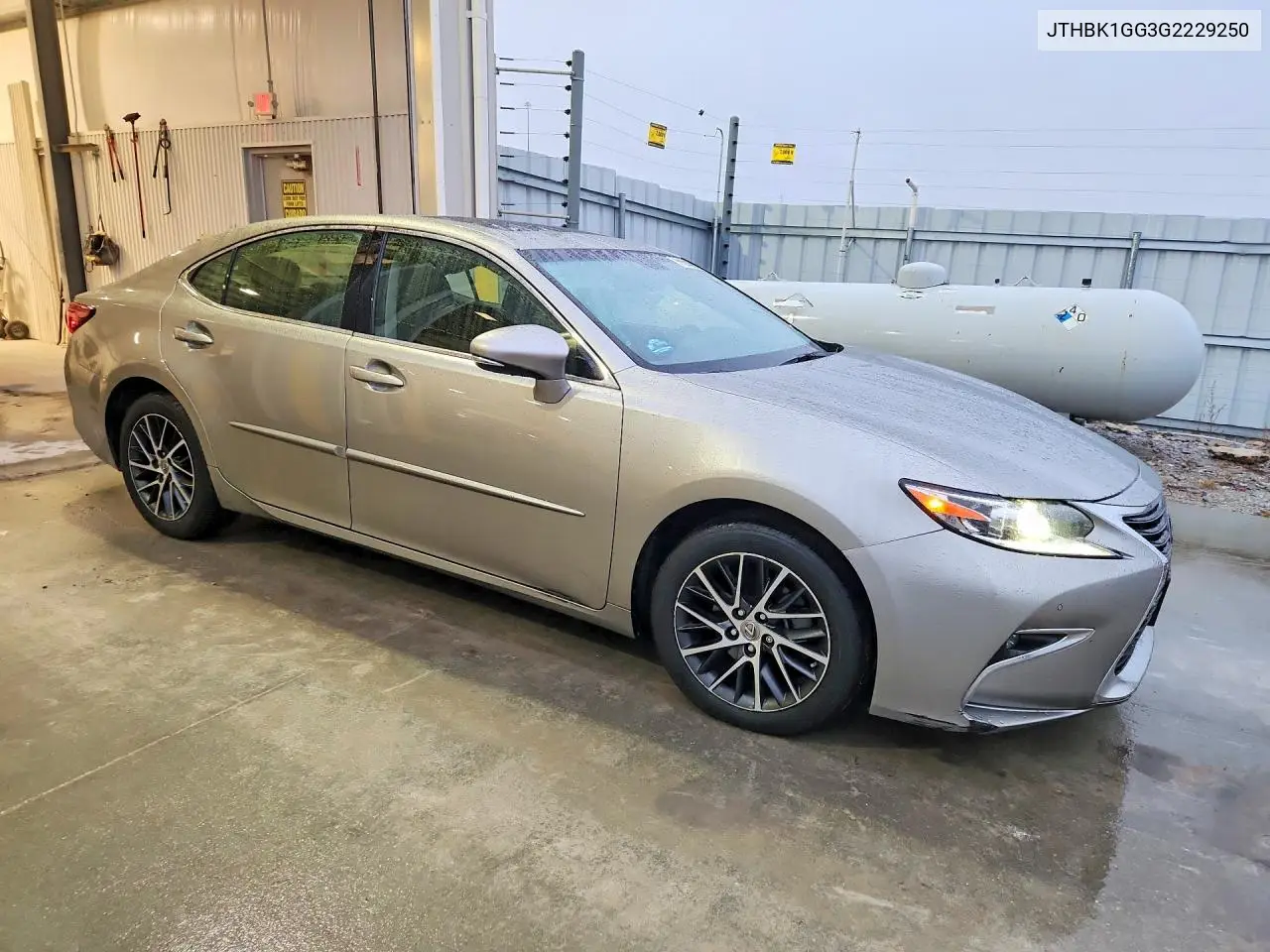 2016 LEXUS ES VIN JTHBK1GG3G2229250 — фото 4