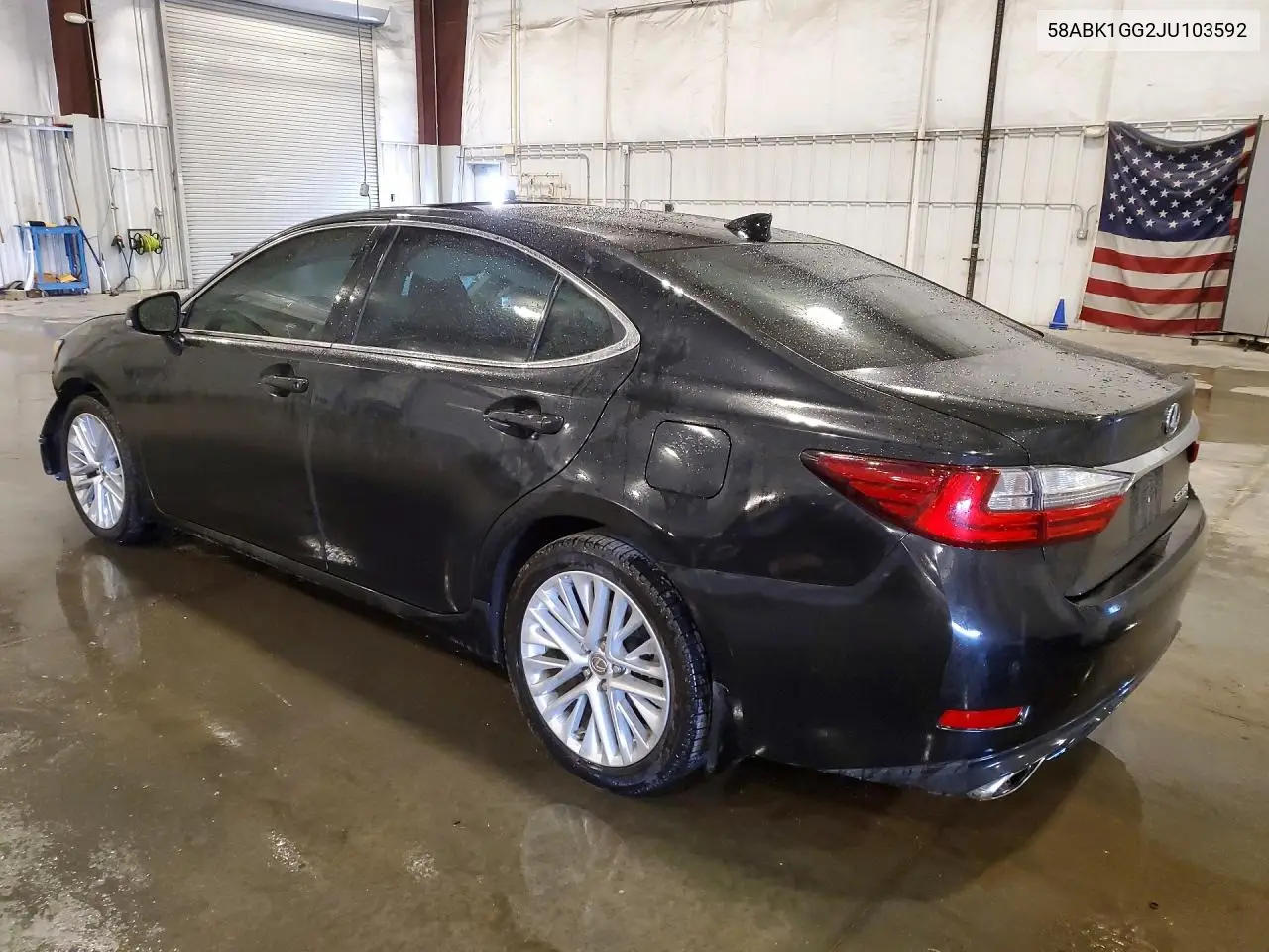 2018 LEXUS ES VIN 58ABK1GG2JU103592 — фото 2