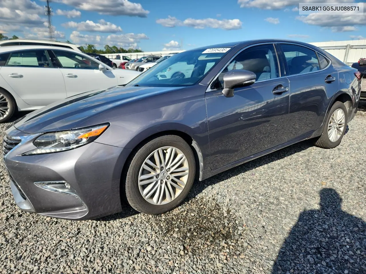 LEXUS ES 2018, VIN 58ABK1GG5JU088571