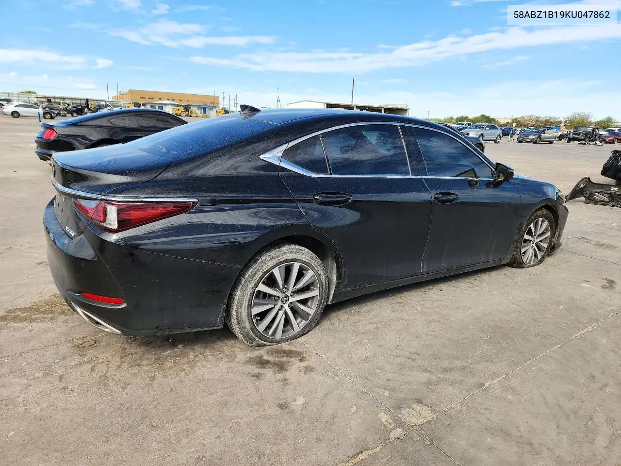 2019 LEXUS ES VIN 58ABZ1B19KU047862 — фото 3