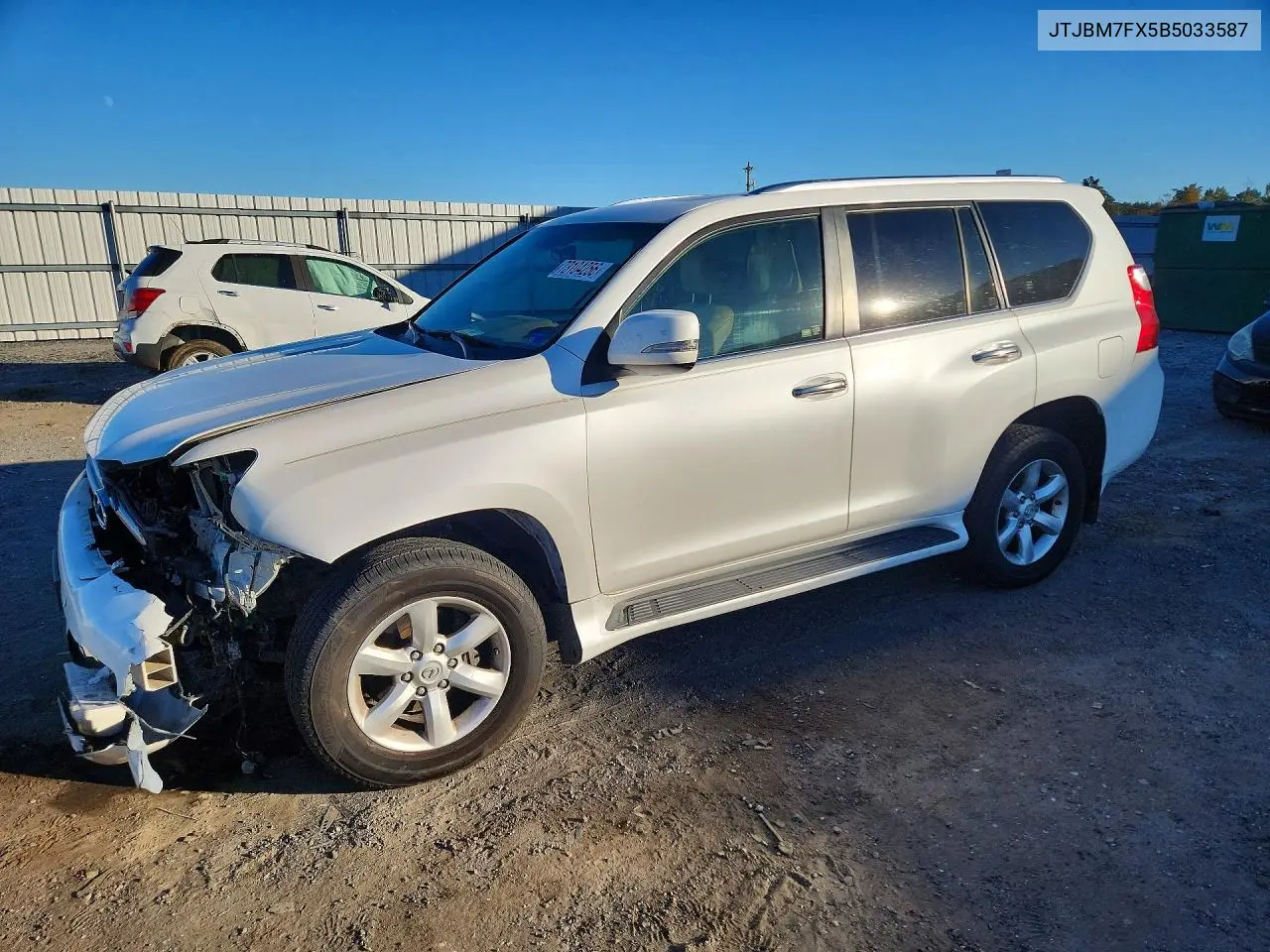 LEXUS GX 2011, VIN JTJBM7FX5B5033587
