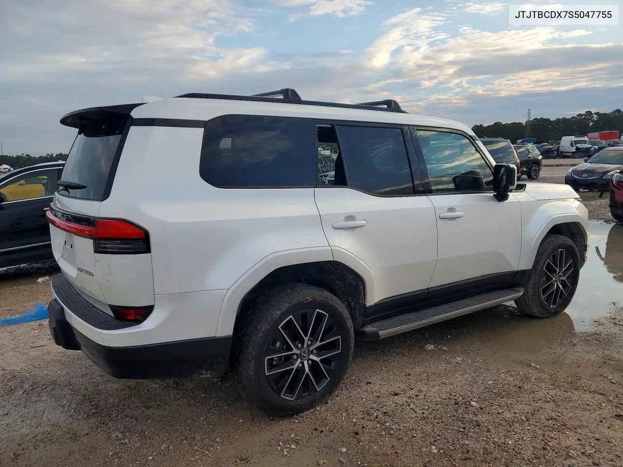 2025 LEXUS GX VIN JTJTBCDX7S5047755 — фото 3