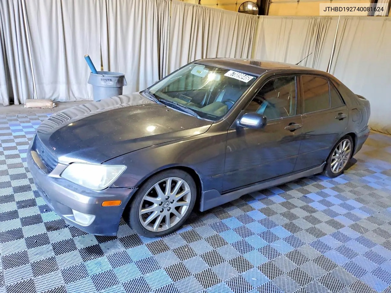 LEXUS IS 2004, VIN JTHBD192740081624