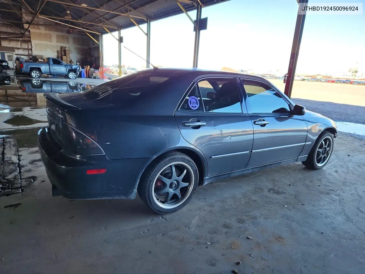 2005 LEXUS IS VIN JTHBD192450096924 — фото 3