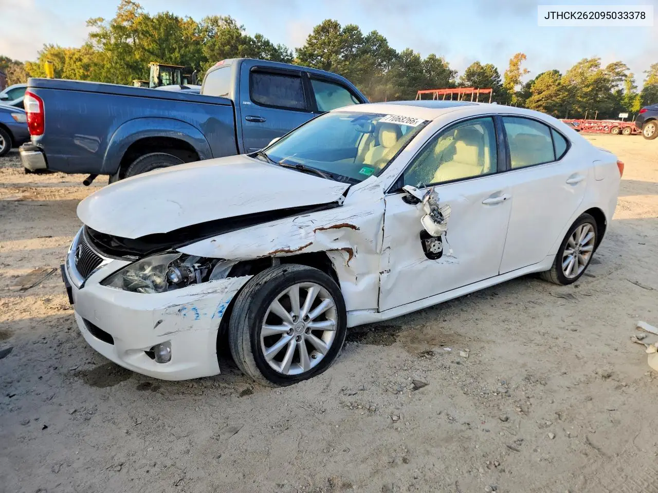 LEXUS IS 2009, VIN JTHCK262095033378