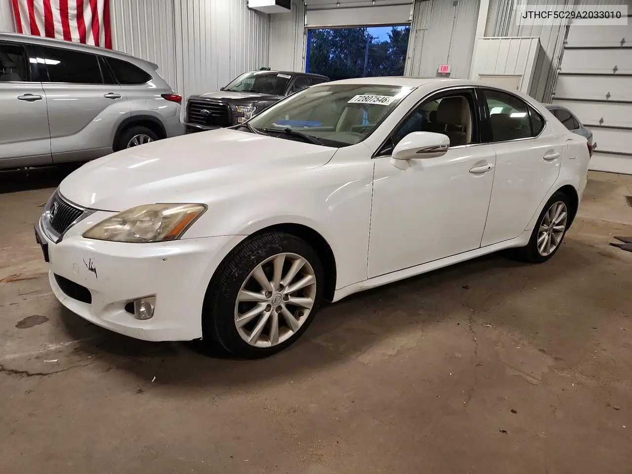 LEXUS IS 2010, VIN JTHCF5C29A2033010