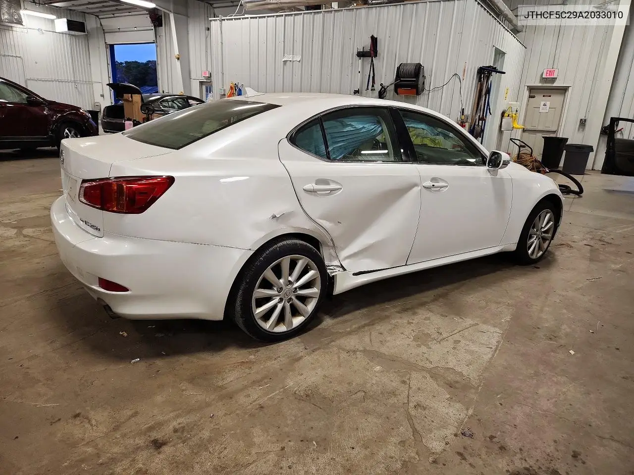 2010 LEXUS IS VIN JTHCF5C29A2033010 — фото 3