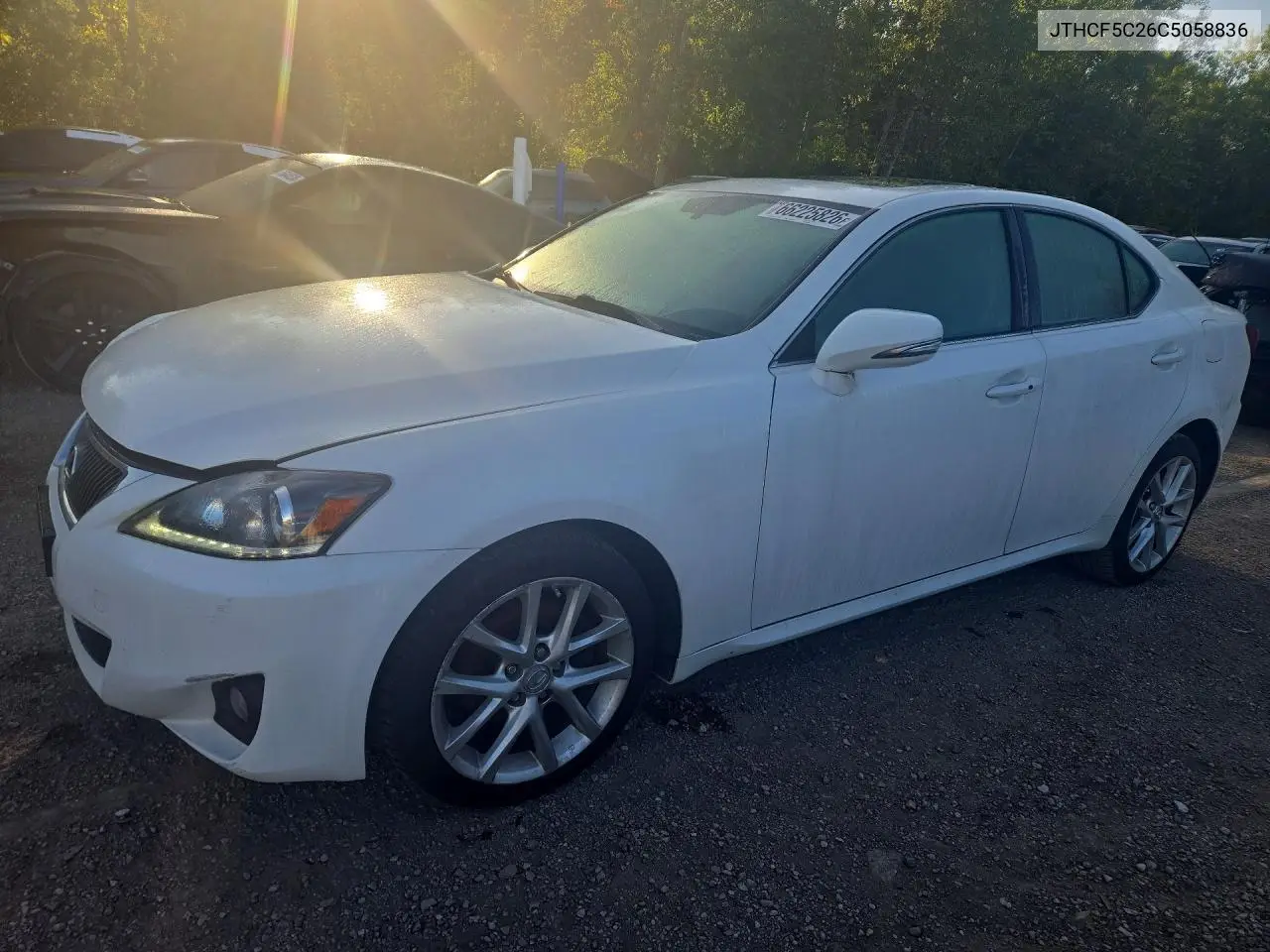 LEXUS IS 2012, VIN JTHCF5C26C5058836