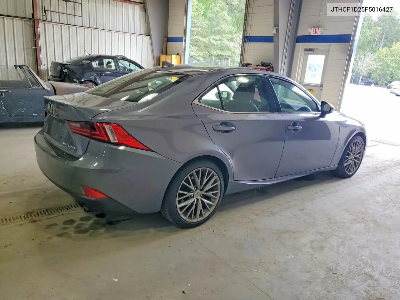 2015 LEXUS IS VIN JTHCF1D25F5016427 — фото 3
