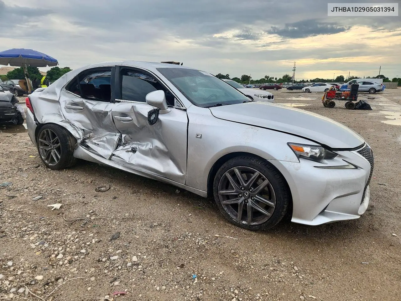 2016 LEXUS IS VIN JTHBA1D29G5031394 — фото 4