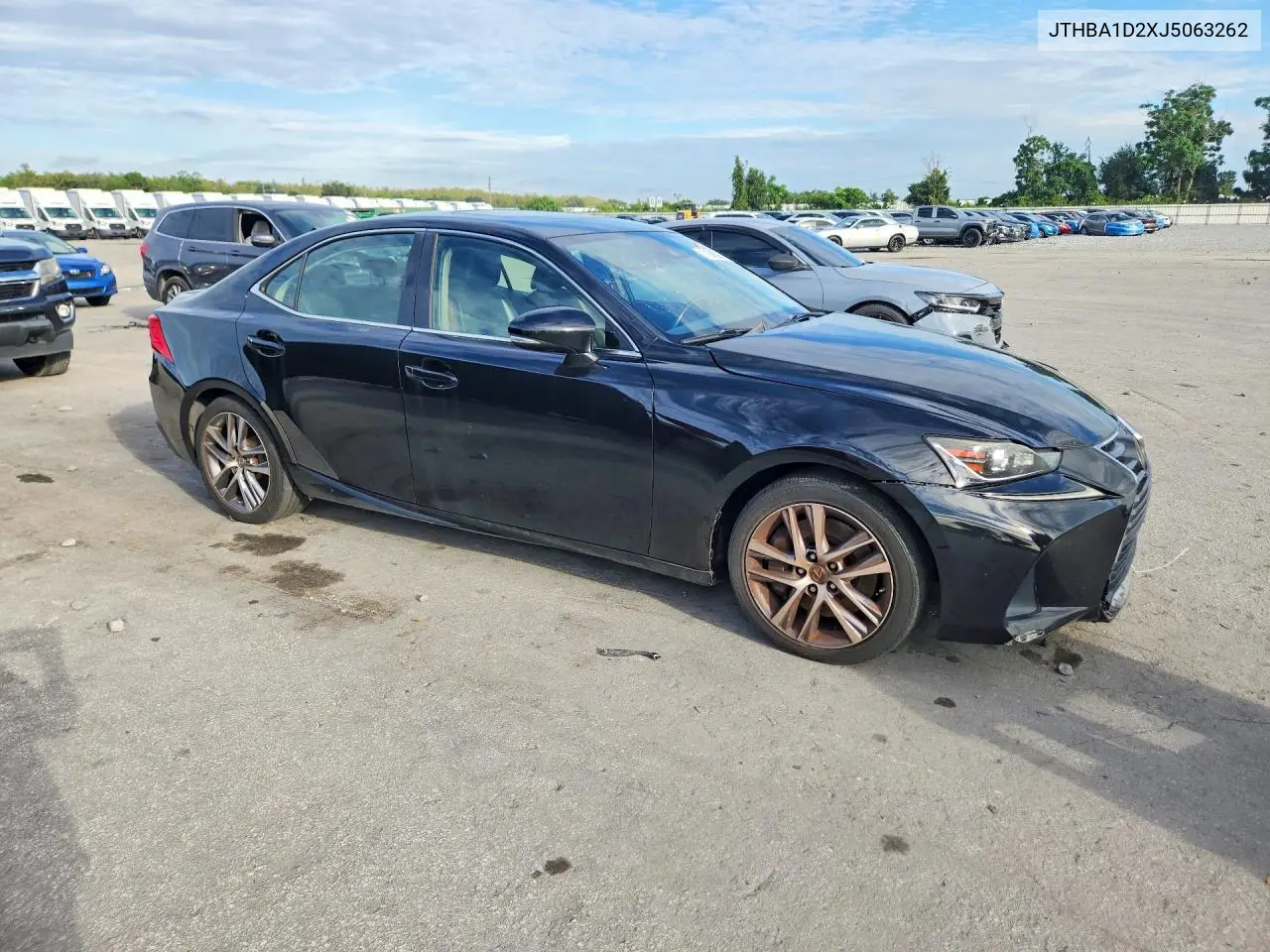 2018 LEXUS IS VIN JTHBA1D2XJ5063262 — фото 4