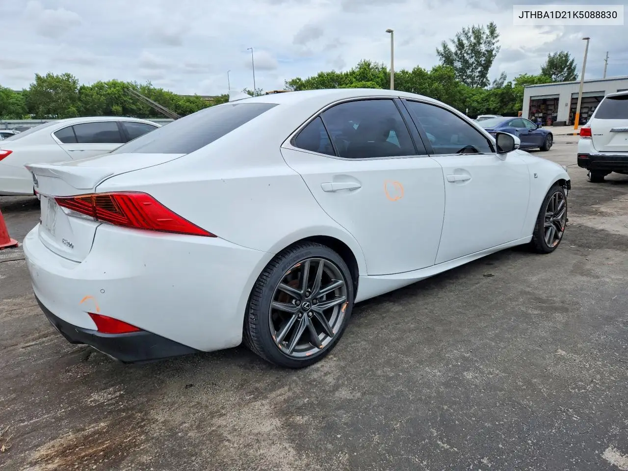 2019 LEXUS IS VIN JTHBA1D21K5088830 — фото 3