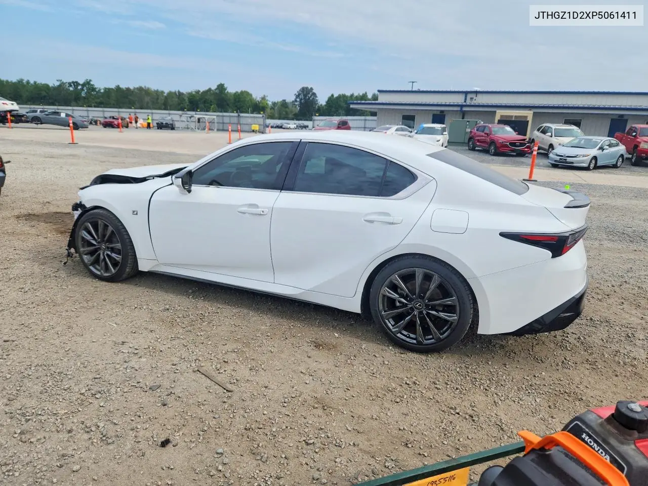 2023 LEXUS IS VIN JTHGZ1B2XP5061411 — фото 2