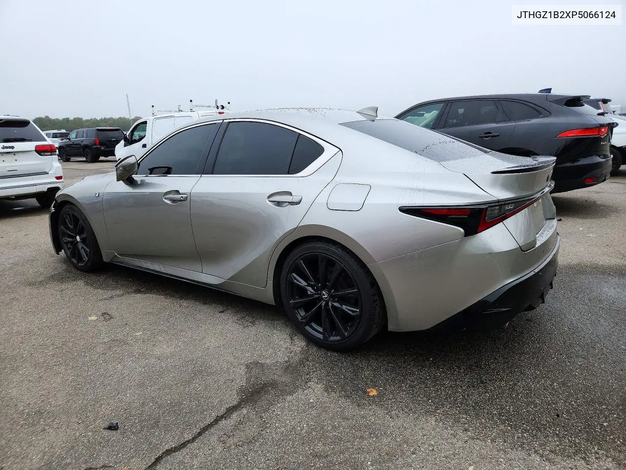 2023 LEXUS IS VIN JTHGZ1B2XP5066124 — фото 2