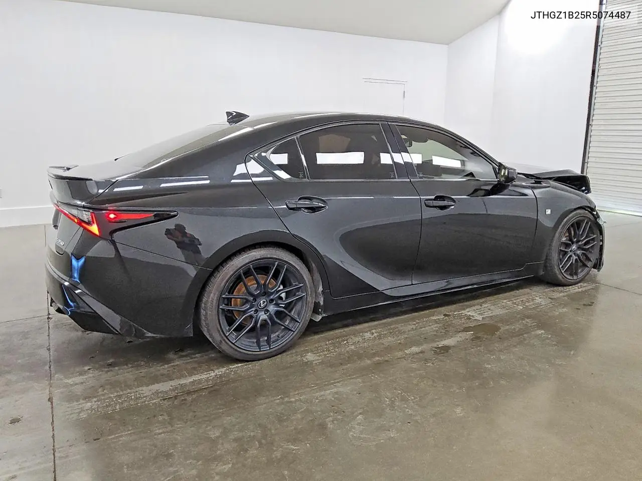 2024 LEXUS IS VIN JTHGZ1B25R5074487 — фото 3