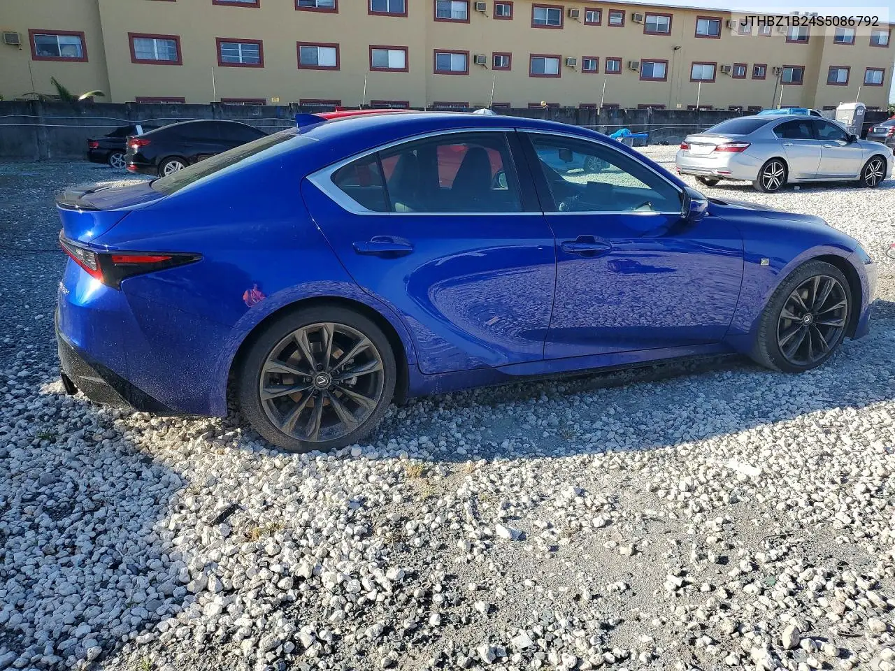 2025 LEXUS IS VIN JTHBZ1B24S5086792 — фото 3