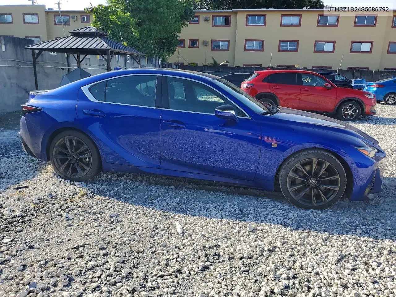 2025 LEXUS IS VIN JTHBZ1B24S5086792 — фото 4